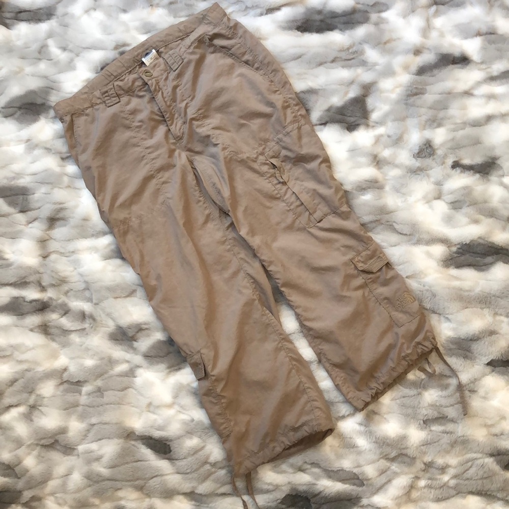 The North Face quick dry capri pants in excellent condition